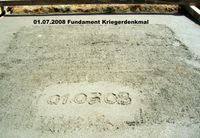2008-07-01 Fundament sch&uuml;tten Kriegerdenkmal (25)